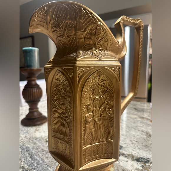Vintage Pitcher Stations of the Cross Catholic Gold/Green FARKAS KY MOLD 1977
